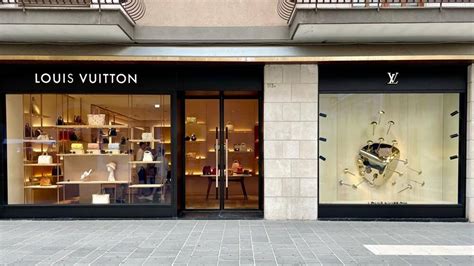 orari di apertura louis vuitton bari|Louis Vuitton Bari Store in Bari, ITALY .